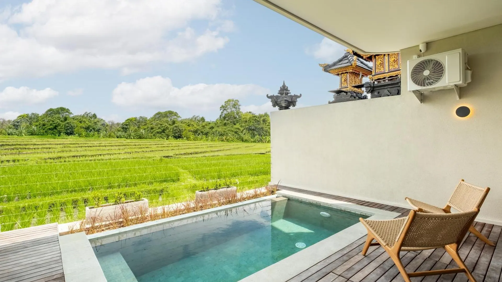 Villa Mesra 2Br Stunning Paddy Fields Views - Canggu Berawa